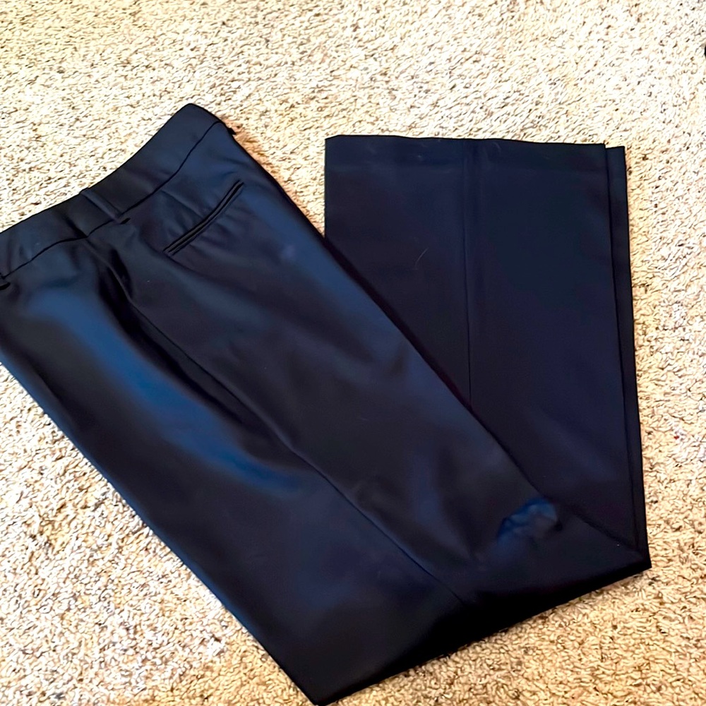 BCBG Max Azeria size 4 black wide leg slacks